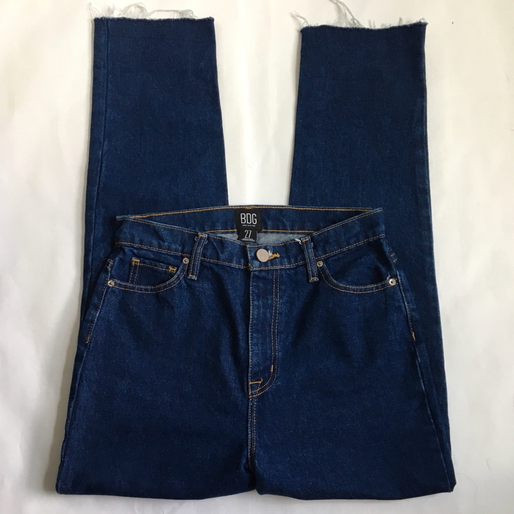 BDG Urban Outfitters Mom High Rise Raw Hem Dark Wash Blue Denim Jeans Size 27